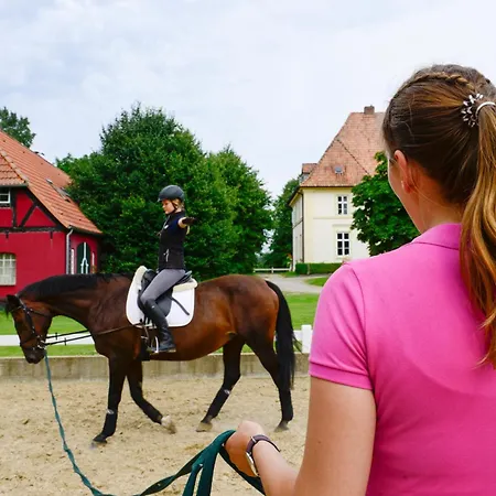 Apartment Ferien Und Pferdehof Gut Klein Nienhagen