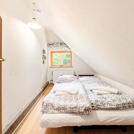 Apartment Ferien Und Pferdehof Gut Klein Nienhagen *
